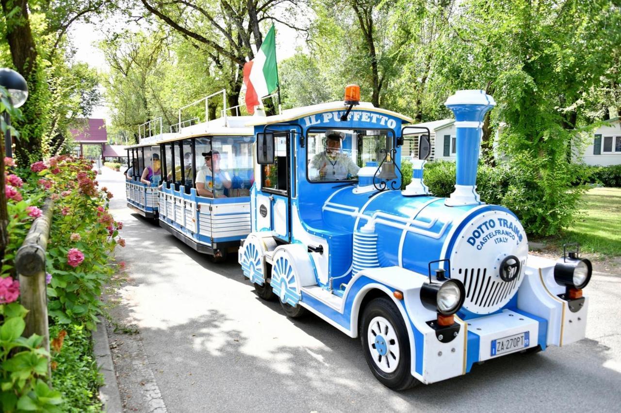 Isamar Holiday Village Ca Lino 外观 照片 The train